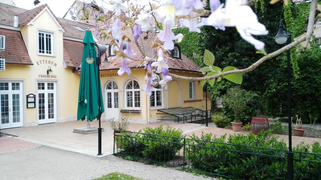 Fueredi Haz Apartman Apartment Sopron Exterior foto