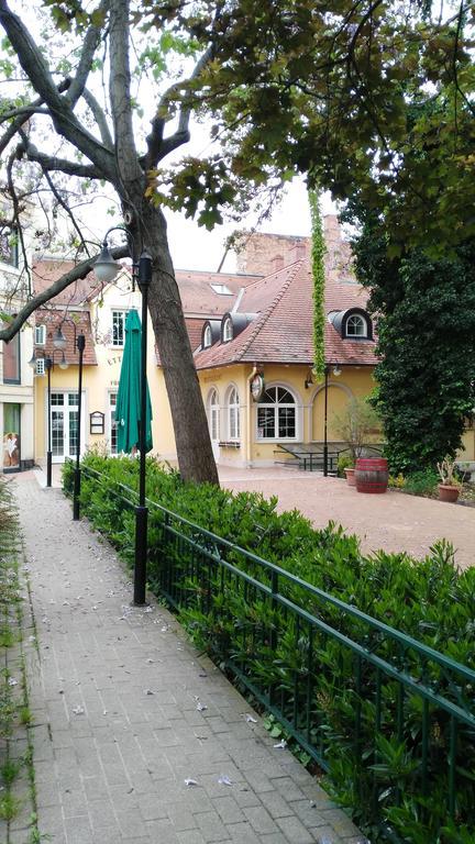 Fueredi Haz Apartman Apartment Sopron Exterior foto